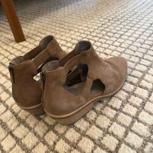 Eileen fisher ankle boots